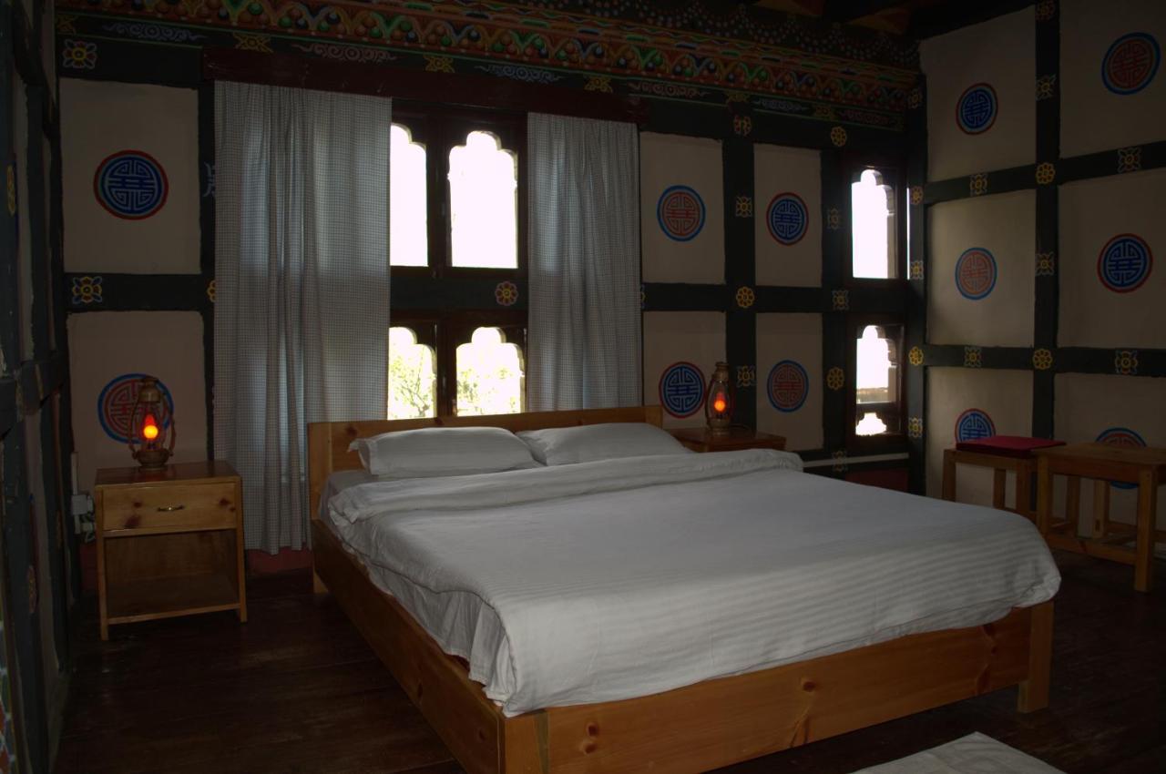 Ama'S Village Lodge Paro Buitenkant foto