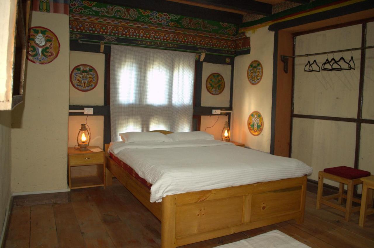 Ama'S Village Lodge Paro Buitenkant foto