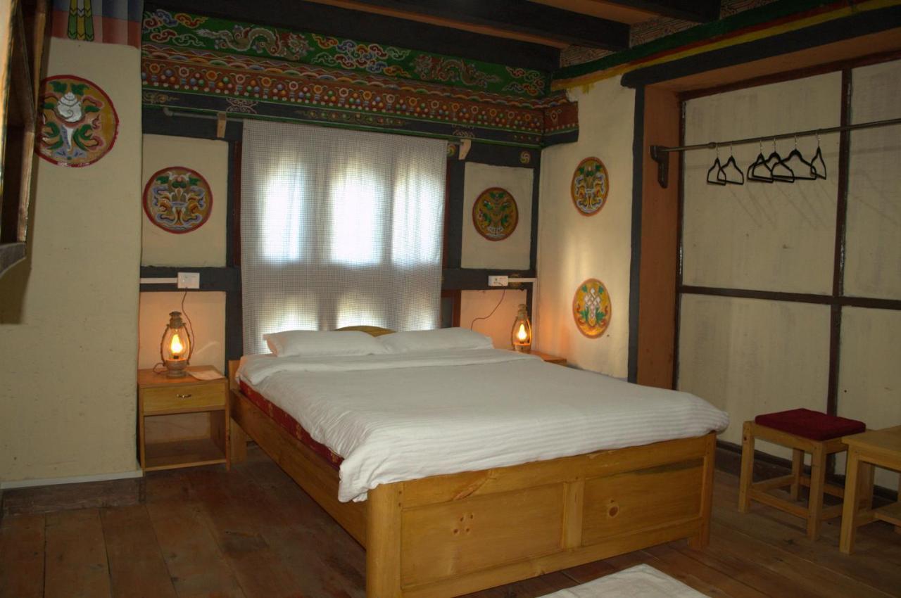 Ama'S Village Lodge Paro Buitenkant foto