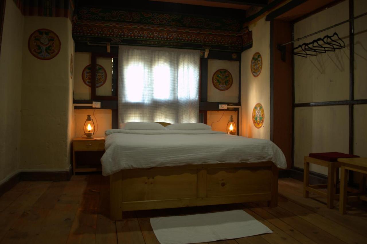 Ama'S Village Lodge Paro Buitenkant foto